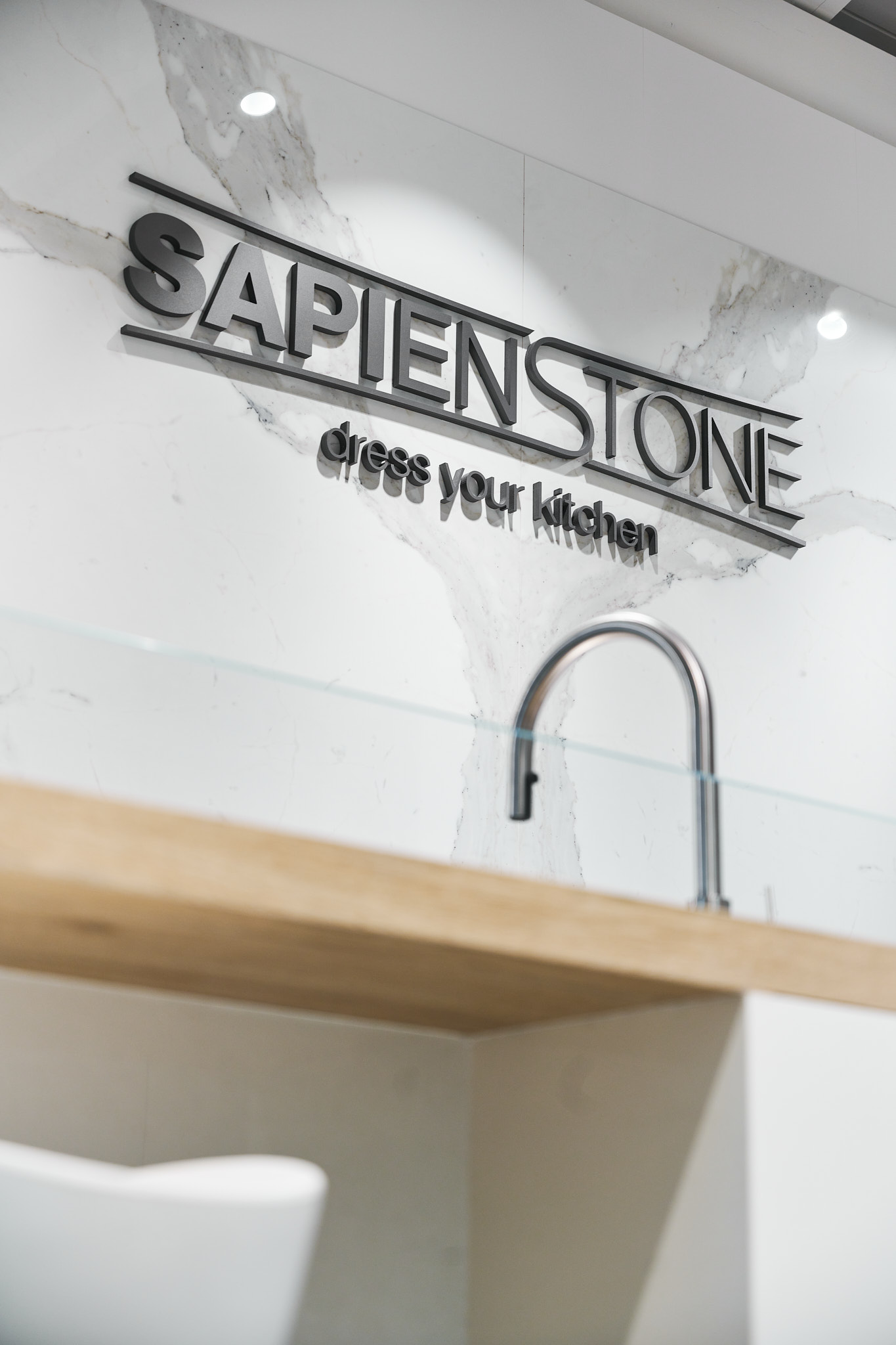 SapienStone renouvelle son showroom de Castellarano