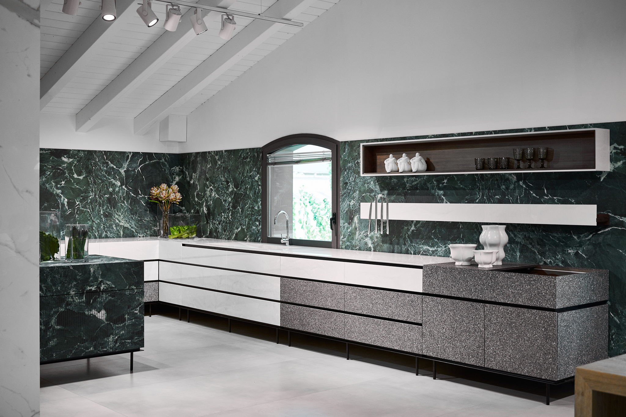 SapienStone renouvelle son showroom de Castellarano