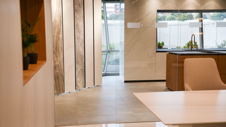 SapienStone showroom Barcelone Espagne nouvelle ouverture