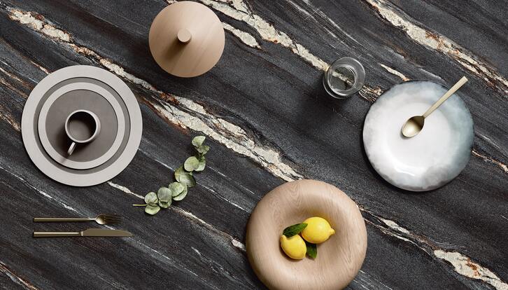 Plan de cuisine effet marbre noir Kuroca